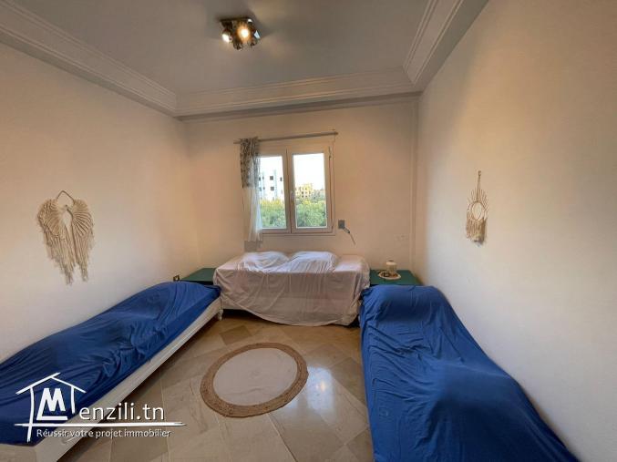 S+2 vue mer à une residence chic et pied dans léau à chatt mariem