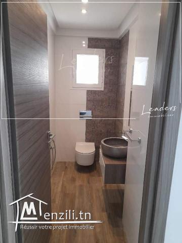 A vendre un Appartement S+3 avec un petit jardin situé à AIN ZAGHOUAN