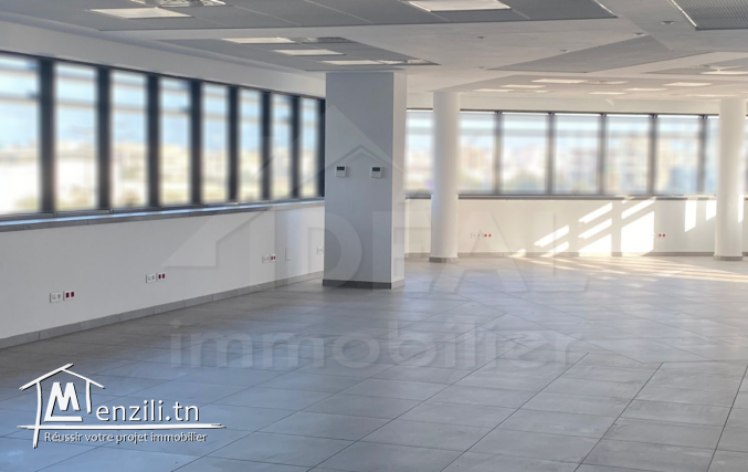 Bureau de 984M² au Lac 3