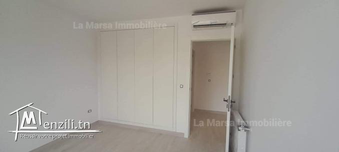 A Louer appartement s2 neuf à La Marsa
