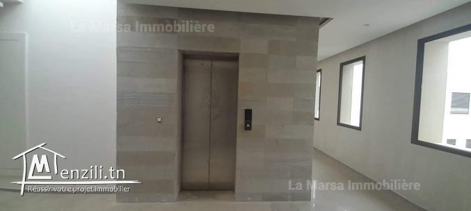A Louer appartement s2 neuf à La Marsa