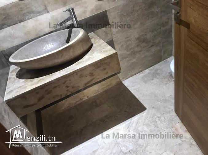 A Vendre appartement s2 avec jardin, La Soukra