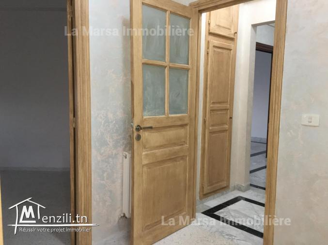 A Louer appartement s2 avec vue dégagée, La Marsa