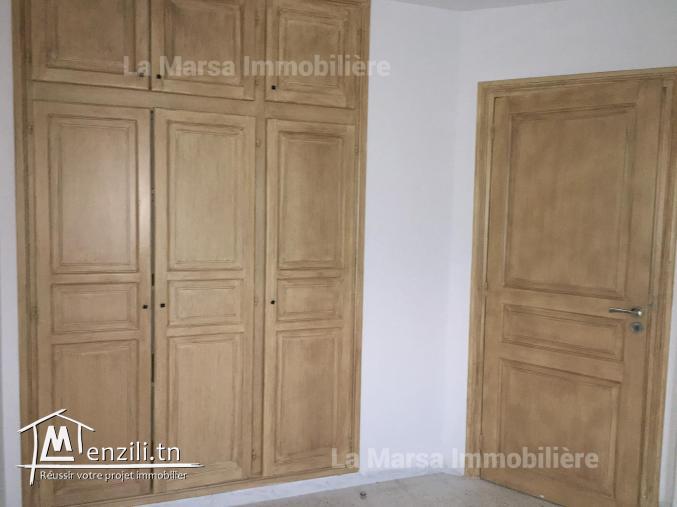 A Louer appartement s2 avec vue dégagée, La Marsa