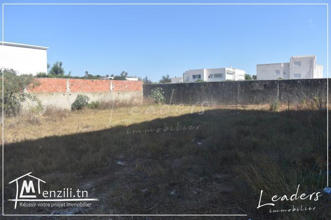 À vendre un terrain constructible situé à LA SOUKRA