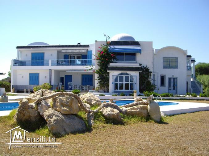 2 Grandes Maisons + Résidence Touristique - Front de Mer