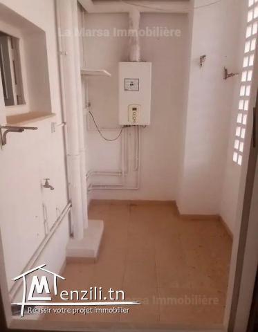 A Vendre appartement s2 à Cité Essalama, El Aouina