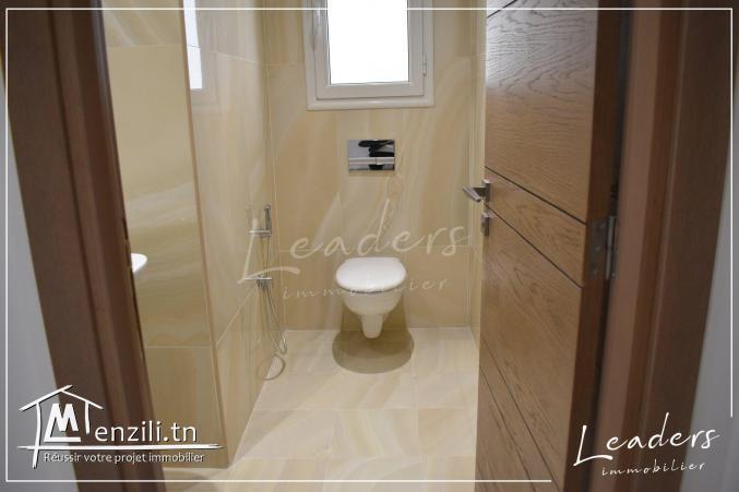 A vendre un Appartement S+4 situé à CHOTRANA 1