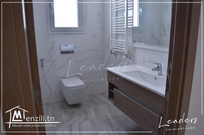 A vendre un Appartement S+4 situé à CHOTRANA 1