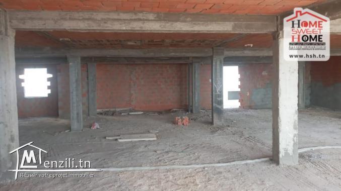 Immeuble Yolanda à Louer à Cité Ennasr