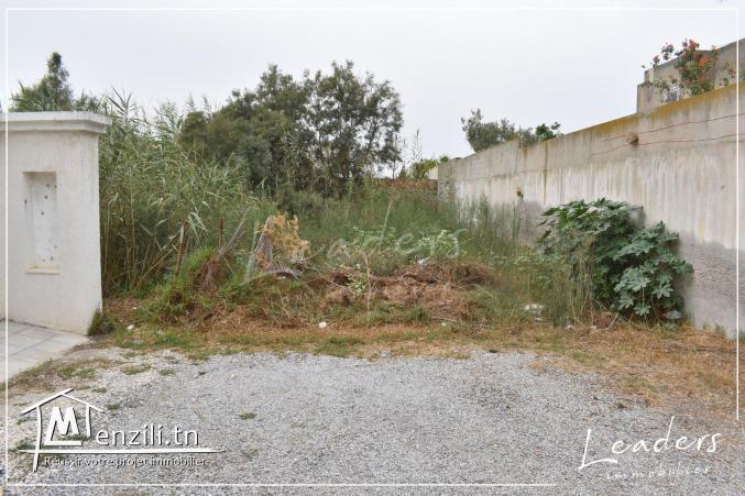 A VENDRE un beau terrain viabilisé ,zone des villas situé à Chotrana 2