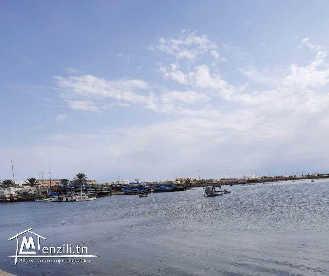 À saisir terrain zone urbaine 2100m2 87000dt