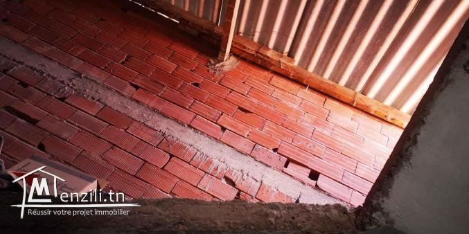 Locaux commerciaux ( rez de chaussée + espace aérien ) à vendre sur une route principale - SFAX