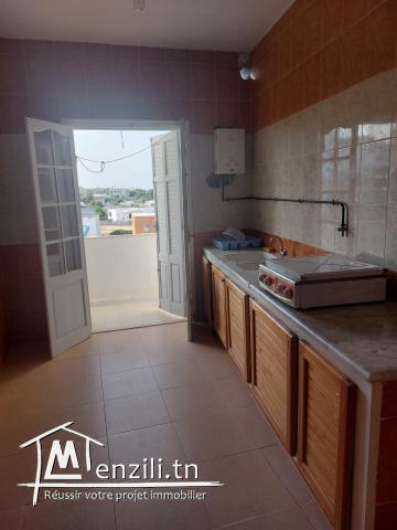 Avendre appartement de type s+1 à 100metre de la plage à chatt mariem