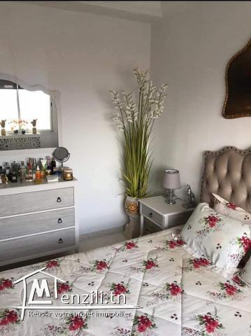 Avendre une bel appartement de type s+3 à hergla enface la plage