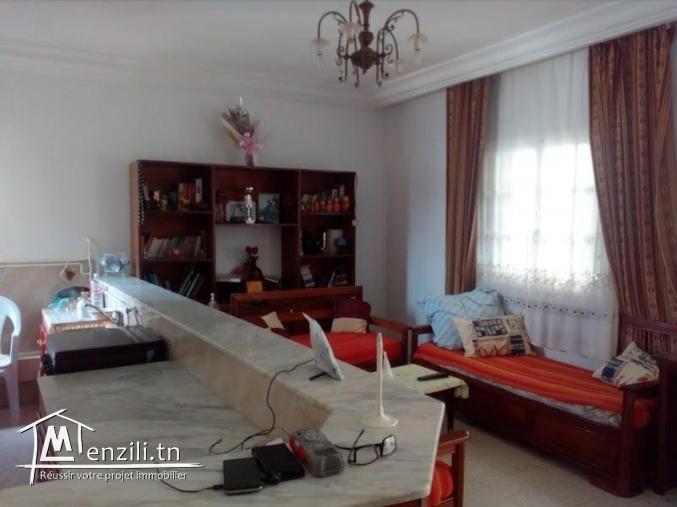 Belle villa r+2 à cité erriadh borj cedria