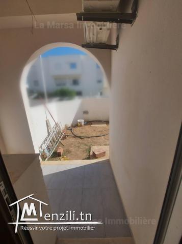 A Vendre appartement s3 avec jardin , Chotrana 1