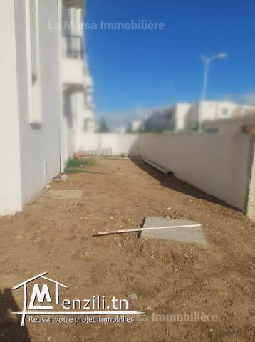 A Vendre appartement s3 avec jardin , Chotrana 1