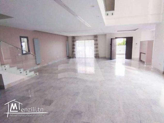 location villa avec piscine au lac2