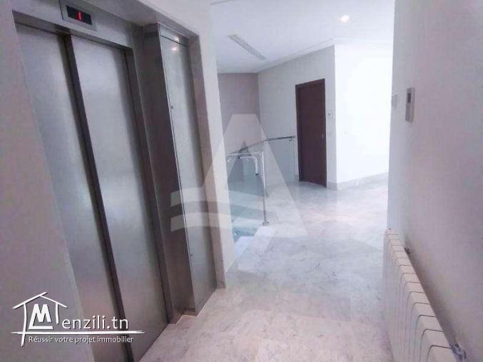 location villa avec piscine au lac2