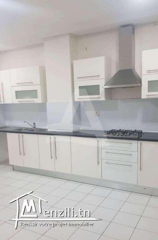 Location Appartement S+3 avec piscine au lac 2