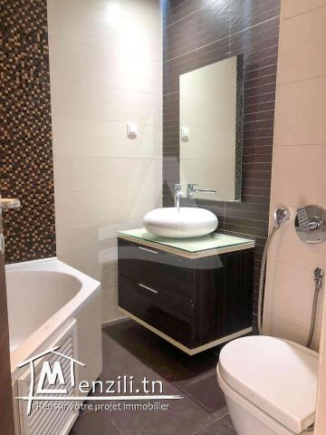 Location Appartement S+3 avec piscine au lac 2