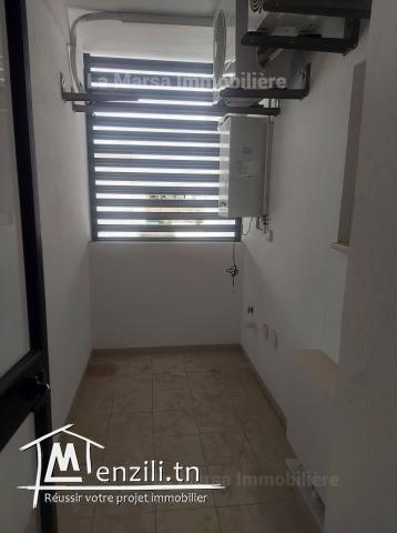 A Vendre appartement s1 à La Soukra