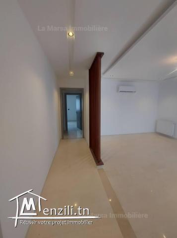 A Vendre appartement s1 à La Soukra