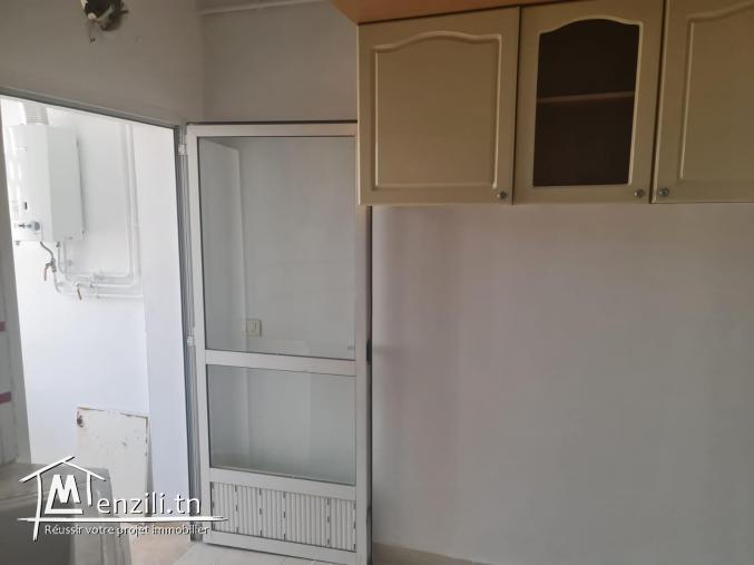 À vendre un bel et coquette appartement à Rades