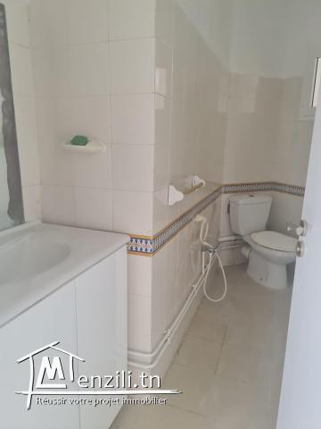 À vendre un bel et coquette appartement à Rades