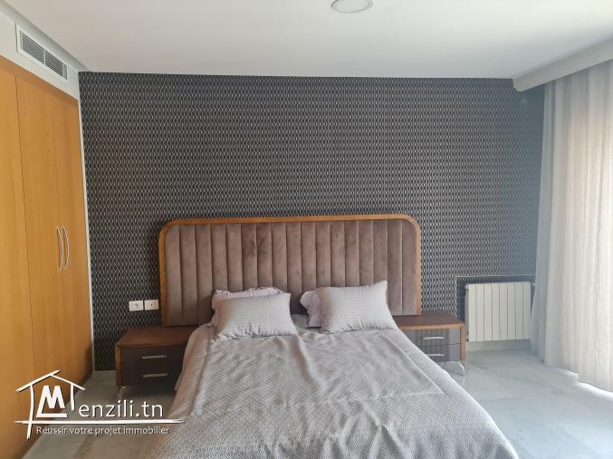 À louer bel appartement très bien meublé au lac2