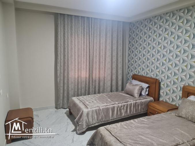 À louer bel appartement très bien meublé au lac2