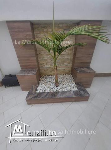 A Louer rez-de-chaussée avec piscine et jardin, La Soukra