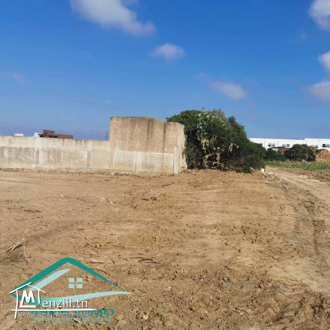 VT744 Terrain d’habitation à Hammam ghzeez à coté de Lycée