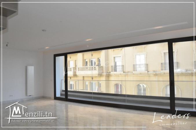 À vendre un appartement S+3 situé à LAC 2