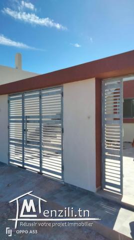 une villa s+3 à plage El Haouaria