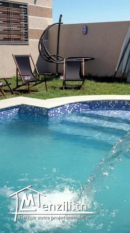 à vendre une villa s+2 avec piscine à plage El Haouaria