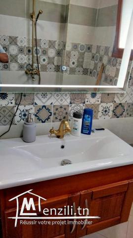 à vendre une villa s+2 avec piscine à plage El Haouaria