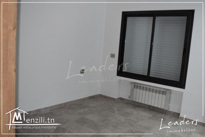 #A vendre chez notre agence LEADERS_IMMO un Appartement S+2