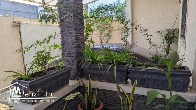 Villa S+3 Ariana sur la route de Raoued