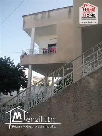 Villa Tiaret à Vendre à Bardo