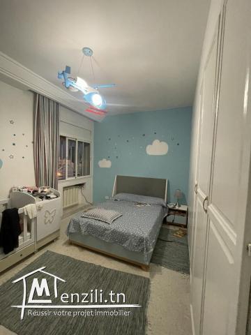 S+3 de 180m² à El Menzah 7 bis (proche école la fontaine)