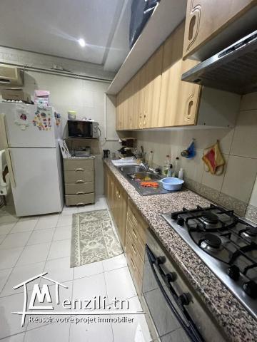 S+3 de 180m² à El Menzah 7 bis (proche école la fontaine)