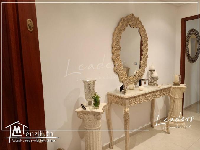 À vendre un appartement S+3 situé à L AOUINA avec un superficie totale de 135 m²