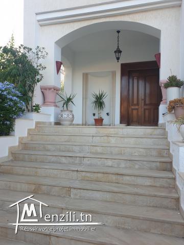 Belle villa, haut standing