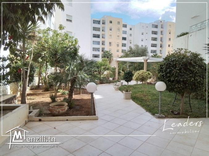 A vendre chez notre agence LEADERS_IMMO un Appartement S+3 situé à L'aouina Cité el wahat