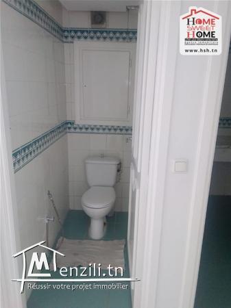 Bureau Allison  à Vendre à Montplaisir