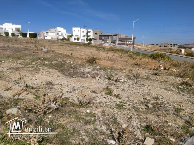 Terrain à jardins d'el menzah 2