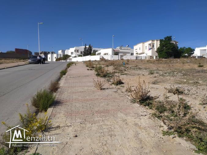 Terrain R2 à jardins d'el menzah 2