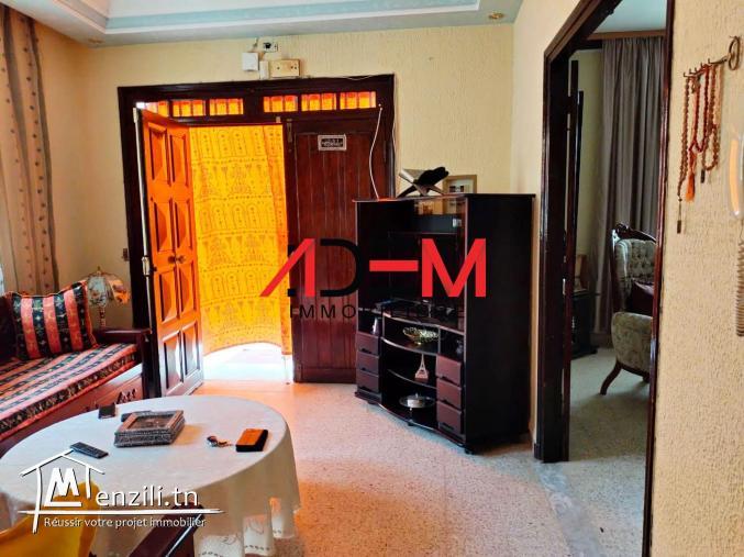 Maison bâtie sur un terrain de 391 m²